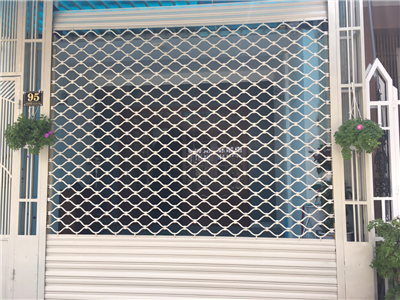 Cửa cuốn khe thoáng, mắc võng